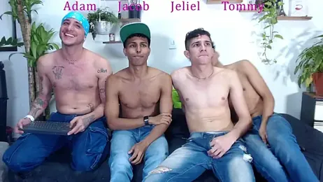 Interracial_Snow_Bunny webcam model stream image