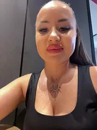 beautydiamond webcam stripchat model stream image