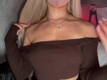 PinkFoxya webcam bongacams model stream image