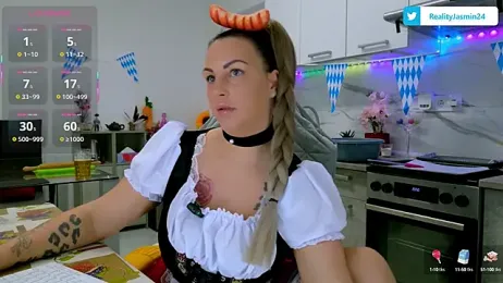 Candee24 webcam model stream image