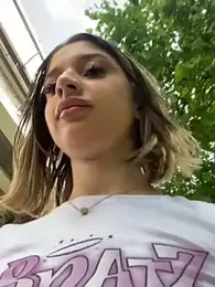 OdetteMason webcam model stream image