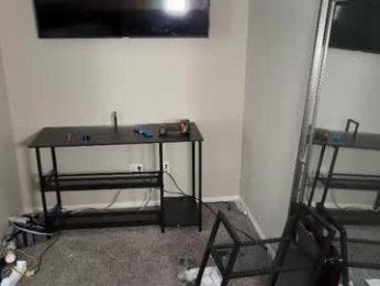 10inch_gymjunky webcam model stream image