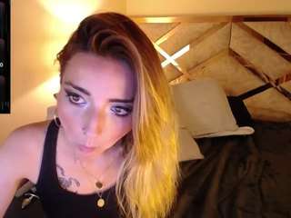 sidneylove webcam model stream image