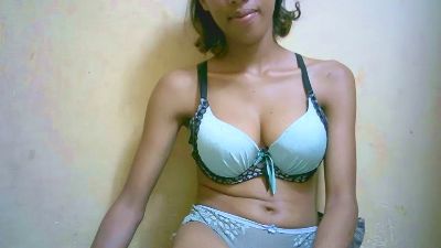 LunahXi webcam model stream image