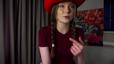 MoiraEmbry webcam model stream image