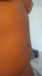 momopretinha webcam stripchat model stream image