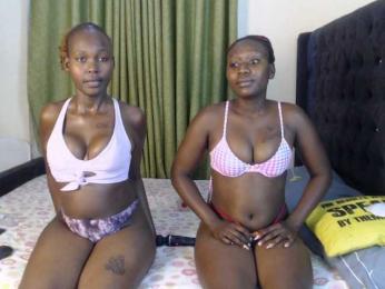 Roxanne- webcam model stream image