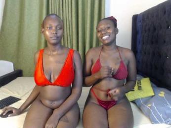 Roxanne- webcam model stream image