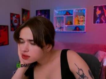 bella_dorn webcam model stream image