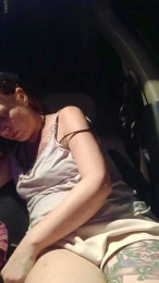 Fuqmeovrplz webcam model stream image