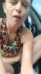 Fuqmeovrplz webcam model stream image