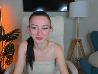 luna-byby webcam model stream image