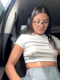 Arilw webcam stripchat model stream image