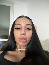 BlueEyes_BB webcam model stream image