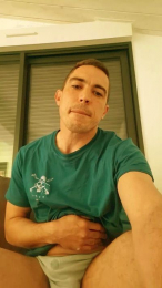 Latortuedu69 webcam model stream image