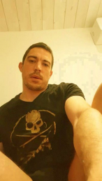 Latortuedu69 webcam model stream image