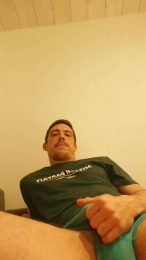 Latortuedu69 webcam model stream image