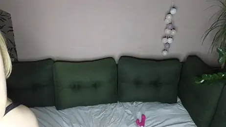 AmazovaAny webcam model stream image