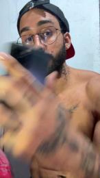 Lovebigfit webcam model stream image