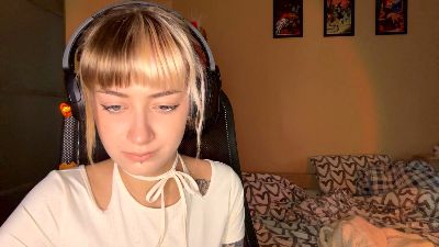 MandaFiore webcam cam4 model stream image