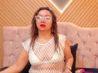 Leyla Smith webcam flirt4free model stream image