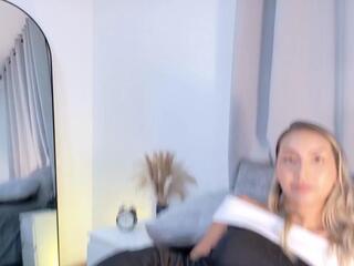 Pola Leone webcam model stream image