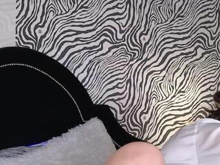 Bella Niht webcam model stream image