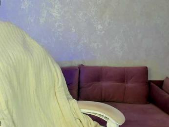 LunaaBee webcam model stream image