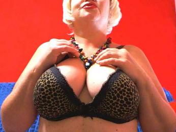 LisaViktoria webcam model stream image