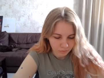 skylarsnoow webcam model stream image