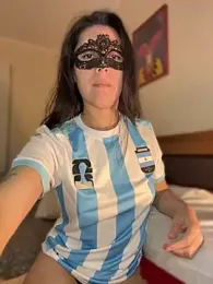 Reinacatchile webcam stripchat model stream image