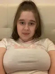 HornyGirlH webcam model stream image