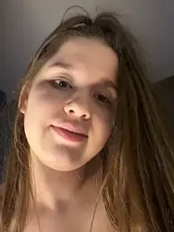 HornyGirlH webcam model stream image