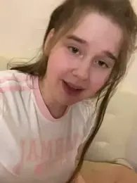 HornyGirlH webcam model stream image