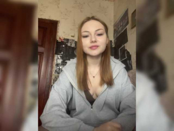 CarolynBaker webcam model stream image