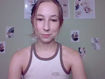 LunaBlaze webcam bongacams model stream image
