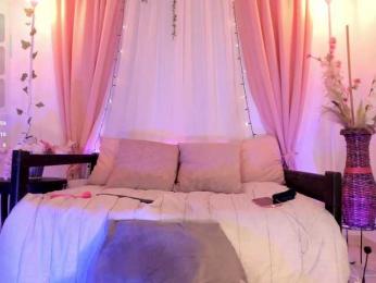 EllieDream webcam model stream image