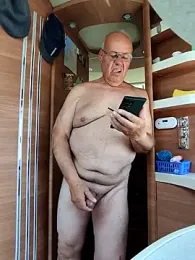 ak616263 webcam model stream image