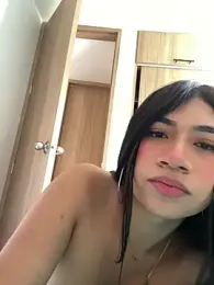 LiaSaenz27 webcam model stream image