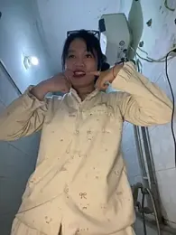 Leeeeiu webcam model stream image