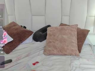 regiina-doll webcam model stream image