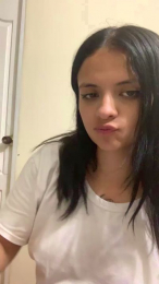 Cata_ webcam model stream image
