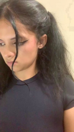 Cata_ webcam model stream image