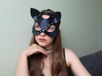 Liza-v-maske webcam model stream image