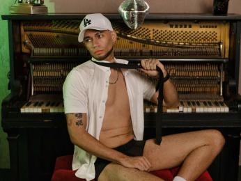 DenielTaylor webcam preview