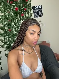 butterflybootyy webcam stripchat model stream image
