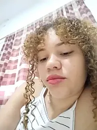 SirenRouge_69 webcam stripchat model stream image