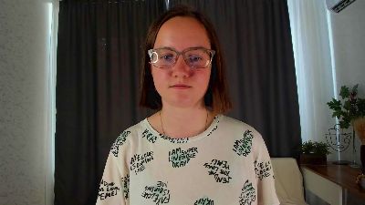 JesseniaBarach webcam model stream image