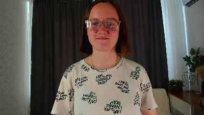 JesseniaBarach webcam model stream image