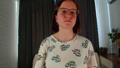 JesseniaBarach webcam model stream image